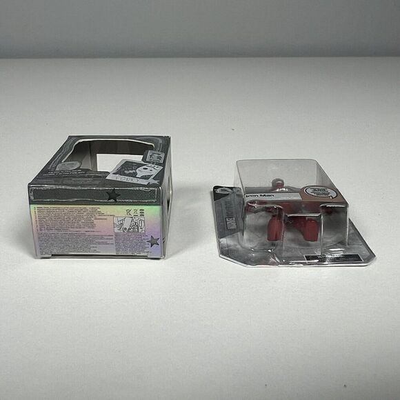 Zuru Mini Brands Iron Man & Forky Disney 100th Anniversary - MINIATURES - Picture 5 of 6